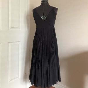 ARITZIA Wilfred BEAUNE gray pleated dress
